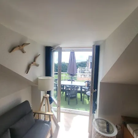 Dans Avec Piscines Appartement *